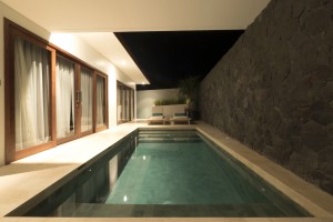 Pool_Night